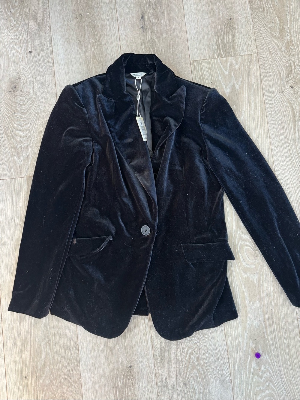 Max Studio NWT Black Velvet Single-Button Blazer
